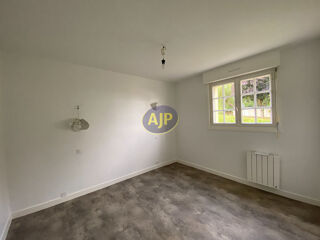  Appartement à louer 4 pièces 84 m²