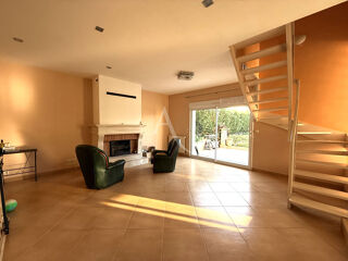  Maison � vendre 8 pi�ces 232 m�