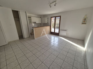  Appartement à louer 2 pièces 36 m²