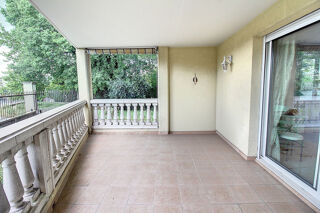  Appartement  vendre 4 pices 101 m