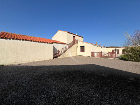   Maison 6 pi�ces (LE BERNARD) Maison - 6 pi�ce(s) - 120 m�