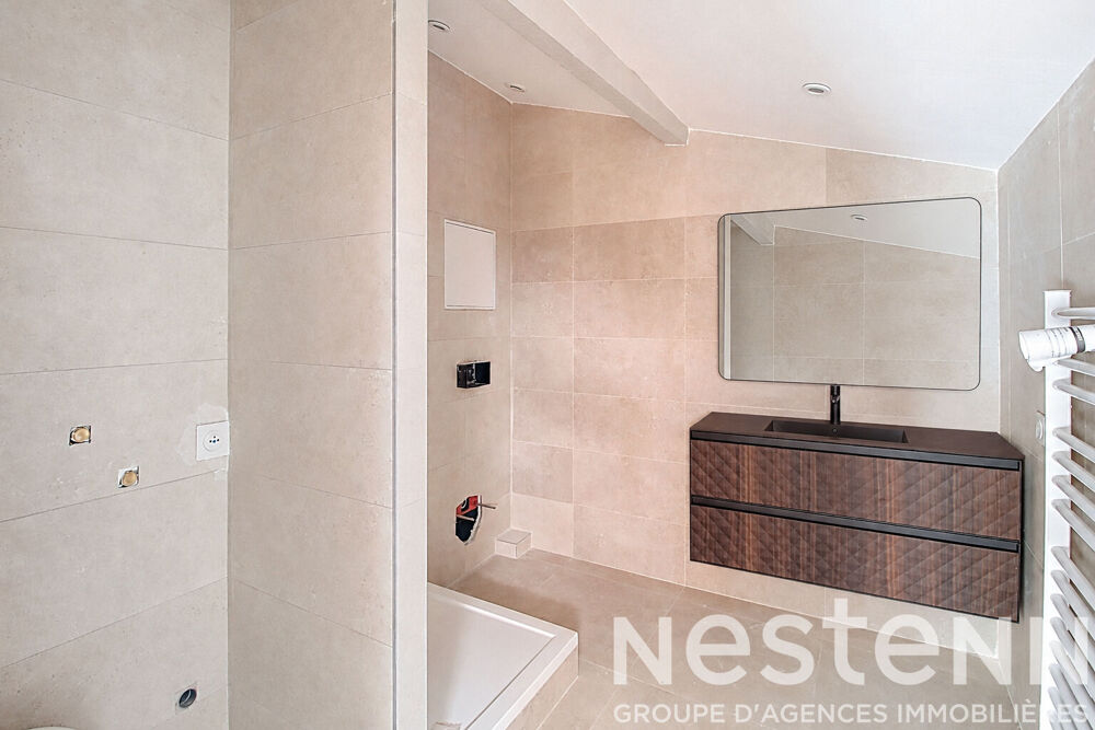 A VENDRE DRAGUIGNAN Appartement STUDIO rénové + CAVE