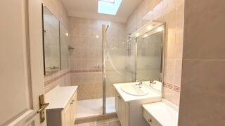  Appartement à vendre 5 pièces 168 m²