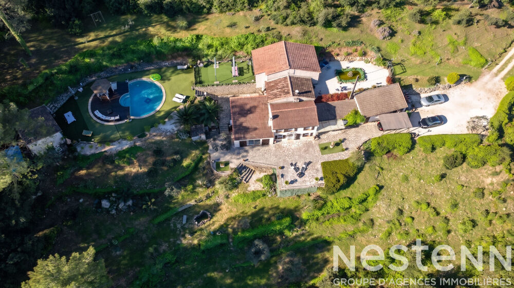 À VENDRE À TRANS-EN-PROVENCE PROPRIÉTÉ d'environ 152 m² sur 7000 m² de terrain paysagé avec PISCINE