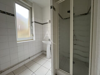  Appartement à louer 4 pièces 98 m²