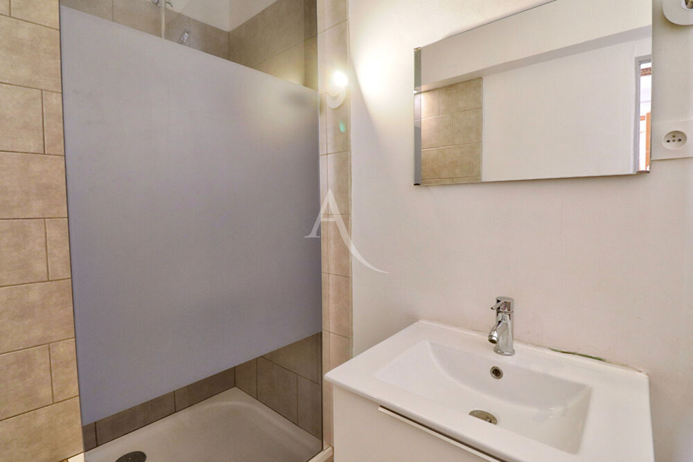 Vente Appartement APPARTEMENT TYPE 5 DE 134.56 M2 PLACE DE PARKING ET CAVES Vinon sur verdon