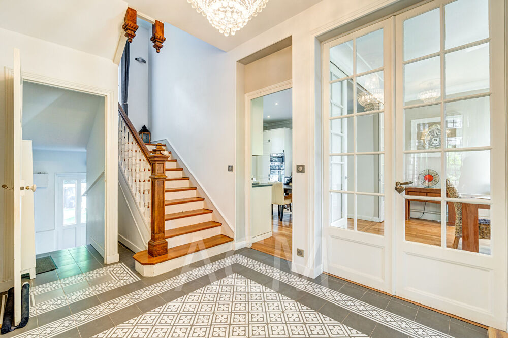 Vente Maison Maison Maisons Laffitte 8 pièce(s) 230 m2 - Triangle d'or Maisons laffitte