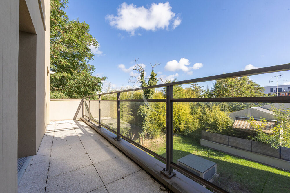 APPARTEMENT T4 86.45m² DERNIER ETAGE AVEC BALCON ET PK