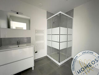  Appartement à louer 3 pièces 64 m²
