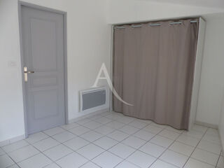  Appartement à louer 3 pièces 48 m²