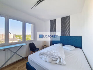  Appartement à louer 3 pièces 48 m²
