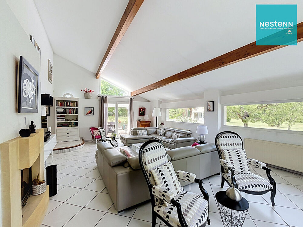 Vente Maison Maison 325 m² habitables - Cadre privilégié - 8000 m² environ de terrain Precieux