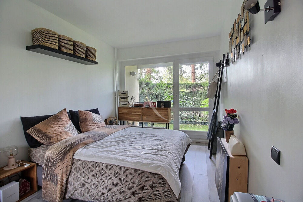 Vente Appartement ÉLANCOURT La Villedieu : 3 pièces traversant de 65 m² en rez-de-jardin, avec deux jardins et terrasses Elancourt
