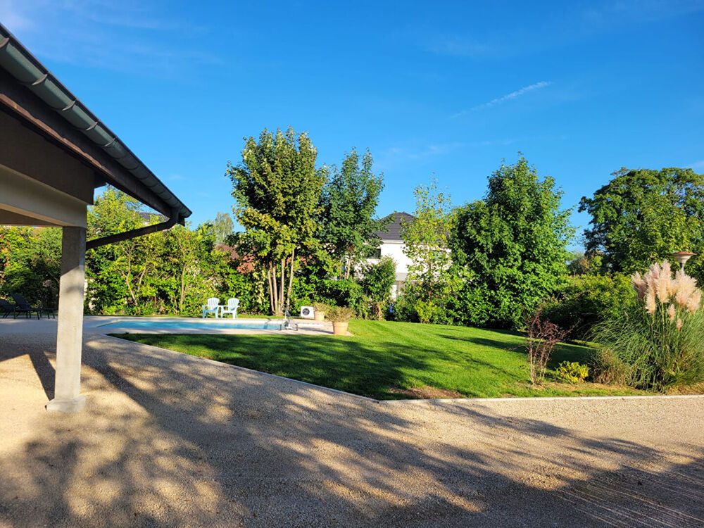 Maison 9 pièce(s) 300 m2