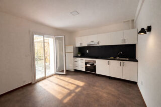  Immeuble � vendre 10 pi�ces 274 m�