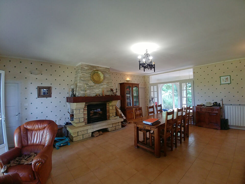 Vente Maison Ensemble immobilier de caractère - Deux maisons, dépendances et superbe vue campagne Montpezat de quercy