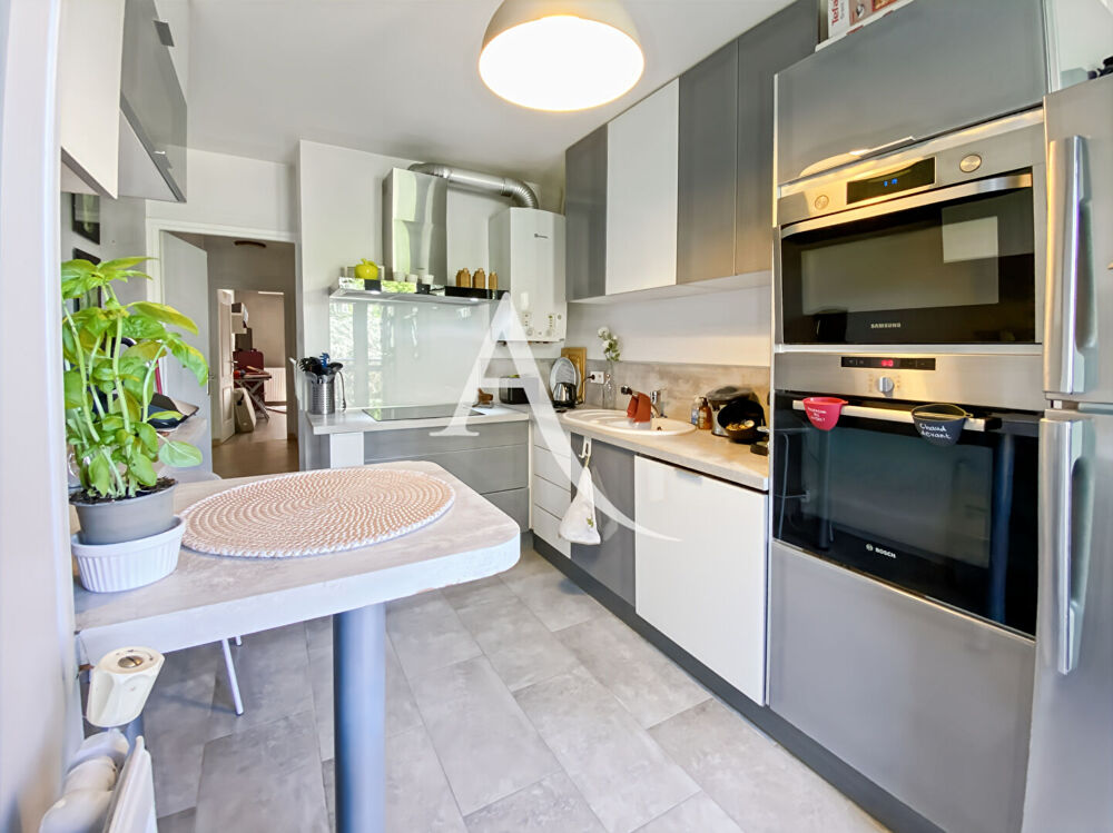 Vente Appartement Appartement Bois d'Arcy 4 pièces 3 chambres. Bois d arcy