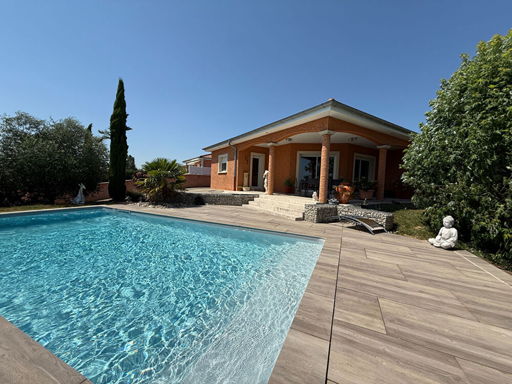 Magnifique villa de plain pied avec terrain et piscine