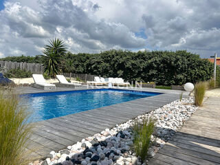  Maison � vendre 7 pi�ces 300 m�