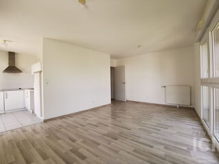  Appartement à louer 3 pièces 64 m²