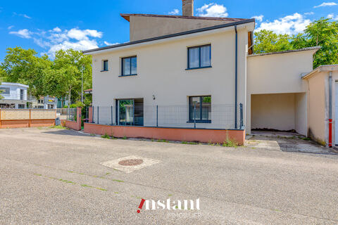  Appartement � louer 4 pi�ces 80 m�