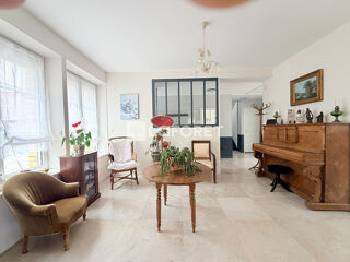  Maison � vendre 9 pi�ces 250 m�