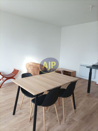  Appartement à louer 2 pièces 46 m²