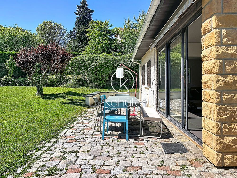 Vente Maison Maison avec vue imprenable, Saint Didier Au Mont D Or, 7 pièce(s), 200 m2, 1816m2 de terrain, piscine et garage double Saint didier au mont d or