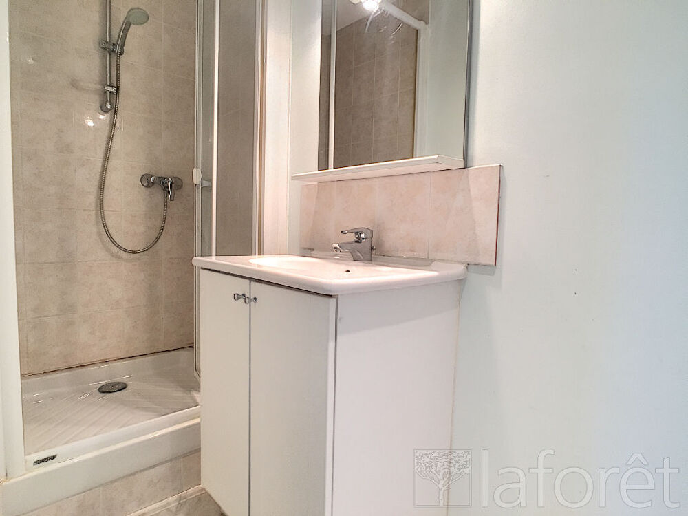 APPARTEMENT MEUBLE CHALONS EN CHAMPAGNE - 1 pièce - 23.68 m²