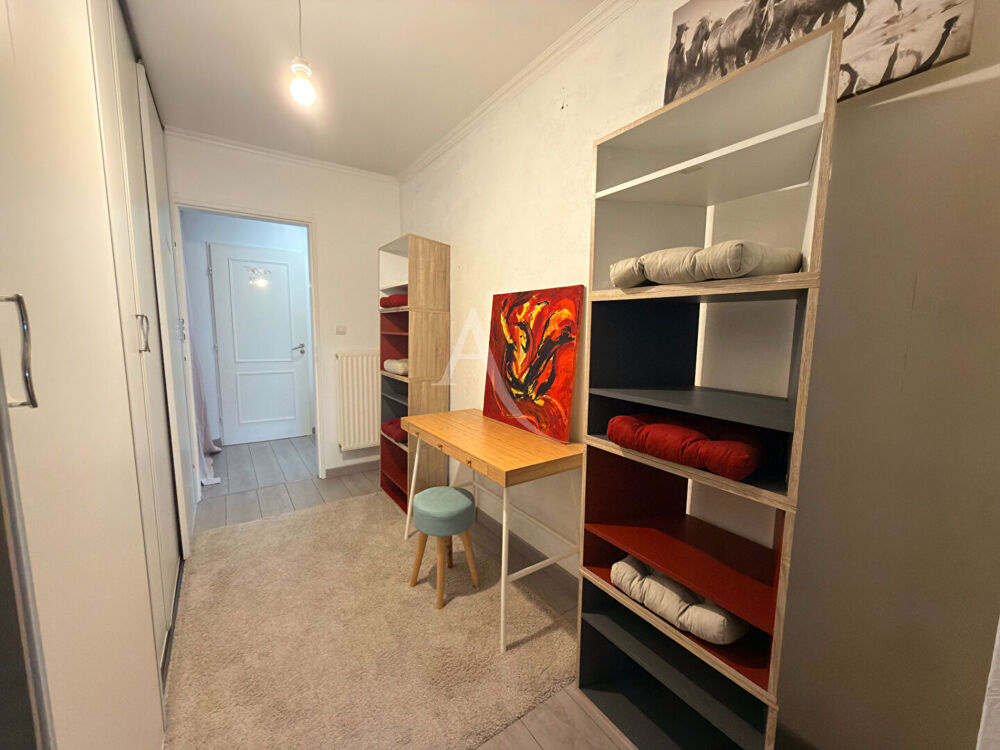 Location Appartement APPARTEMENT F2 DE 70M2 MEUBLÉ METZ GARE Metz