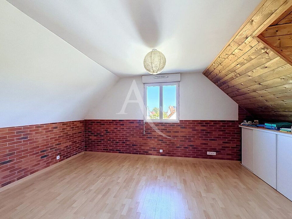 Maison Saint Jean Les Deux Jumeaux 5 pièce(s) 142 m2
