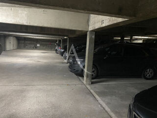  Parking / Garage � louer 
