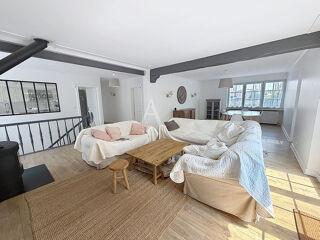  Maison à louer 8 pièces 200 m²