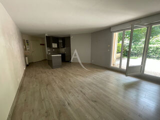  Appartement à louer 2 pièces 55 m²