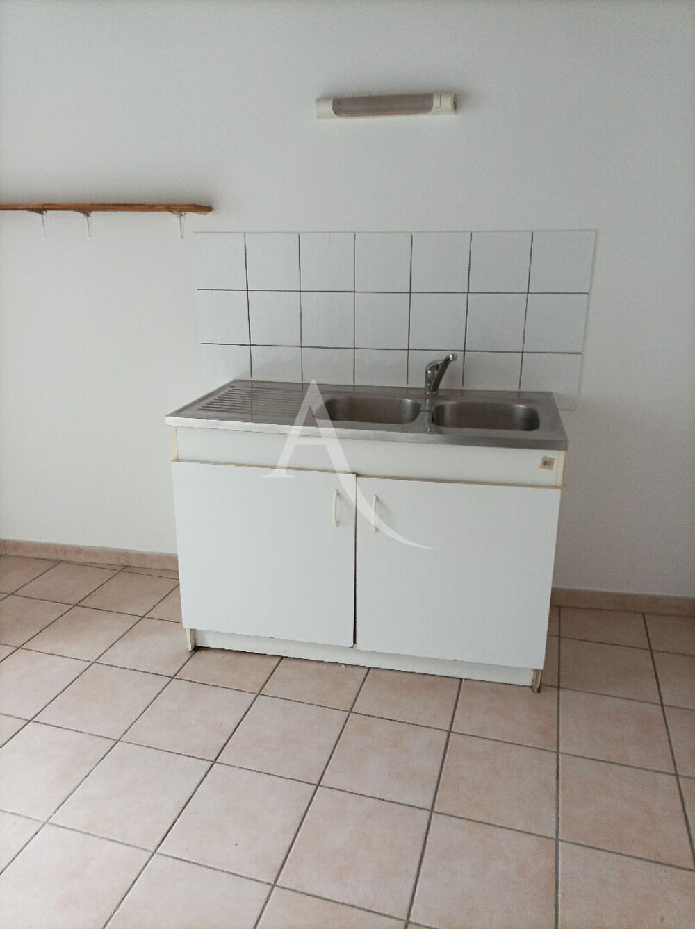 Appartement F2 en Rez de chaussée - OLARGUES - LOYER 370 CC