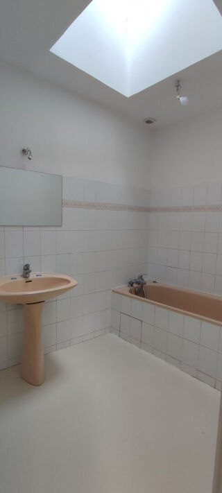  Immeuble � vendre 4 pi�ces 103 m�