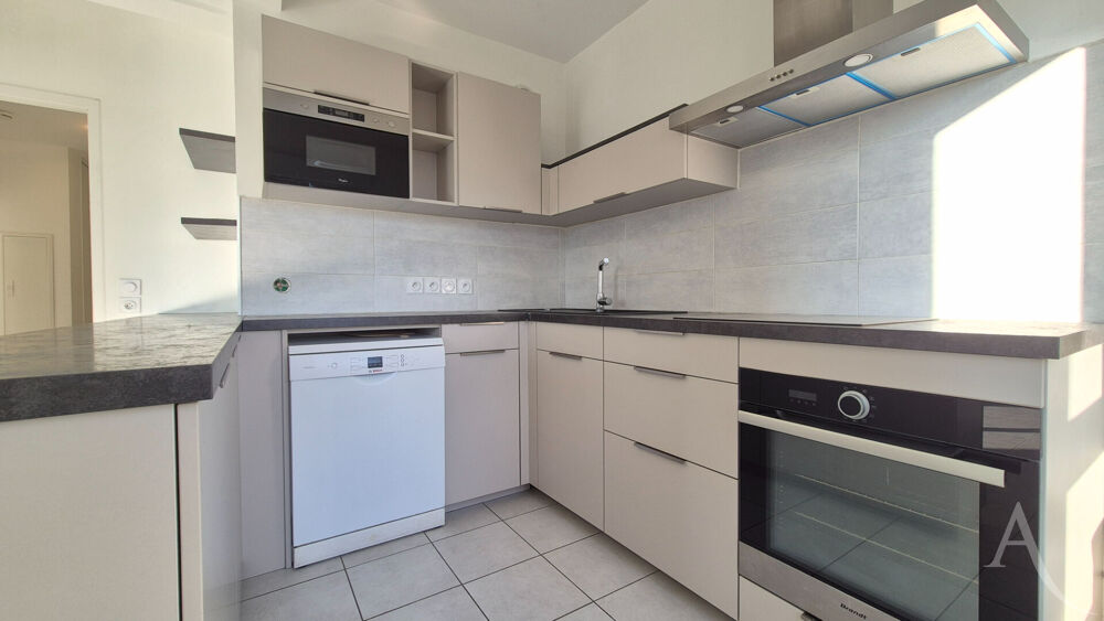 Appartement Grenoble 3 pièce(s) 66.21 m2