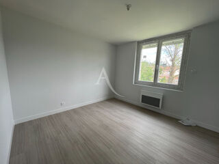 Appartement à louer 3 pièces 60 m²