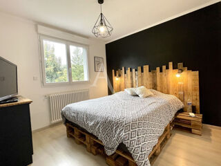  Maison  vendre 6 pices 180 m