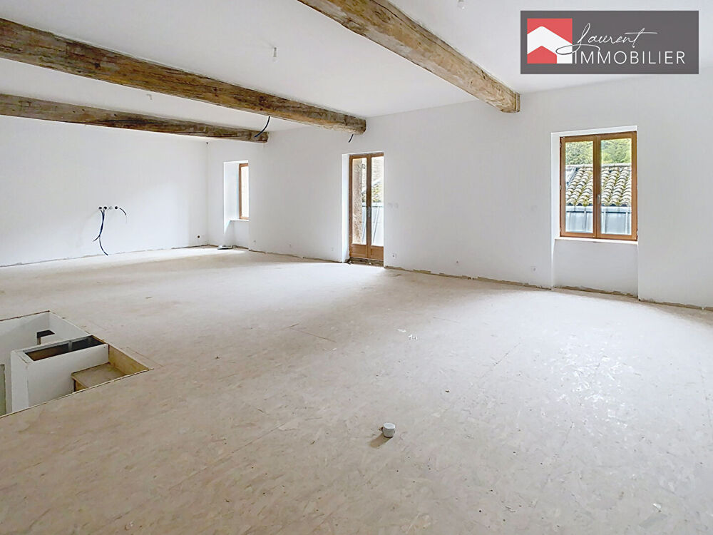 Maison de ville en pierre, 3 niveaux, 172 m² - 71260 LUGNY