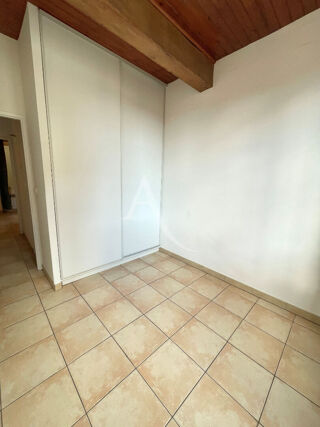  Appartement à louer 3 pièces 45 m²