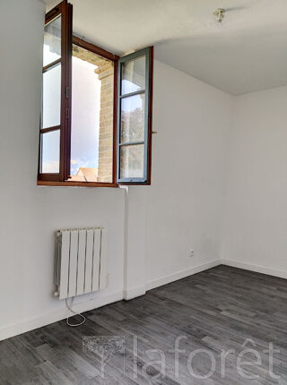  Appartement à louer 3 pièces 56 m²