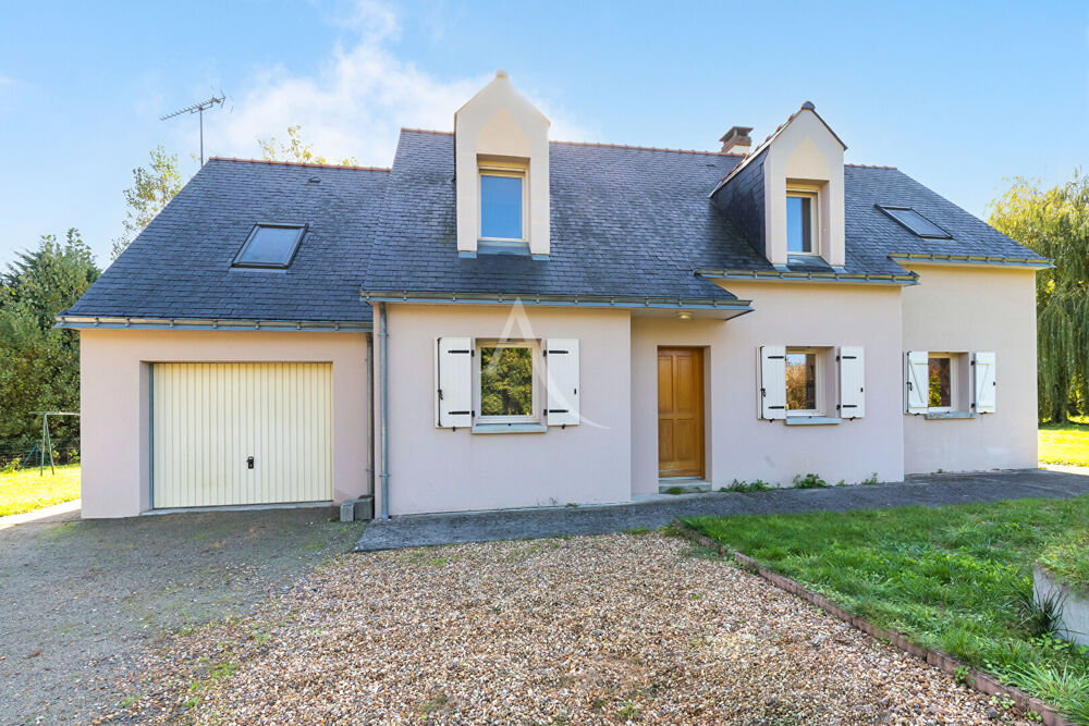 Maison 8 pièces 126 m² · à Brissarthe · 126 m² · 233 800 €