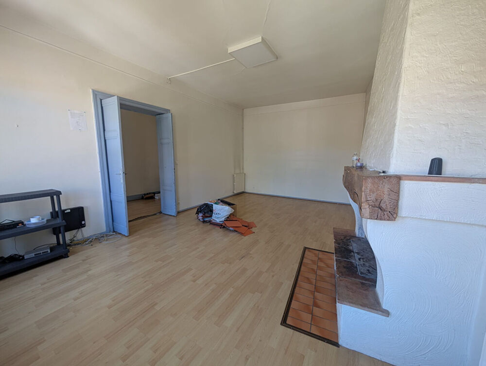 Local Professionnel à louer de 204m²