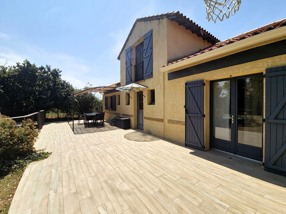 Maison familiale avec 3 chambres et jardin intimiste, proche commerces à Lavernose-Lacasse