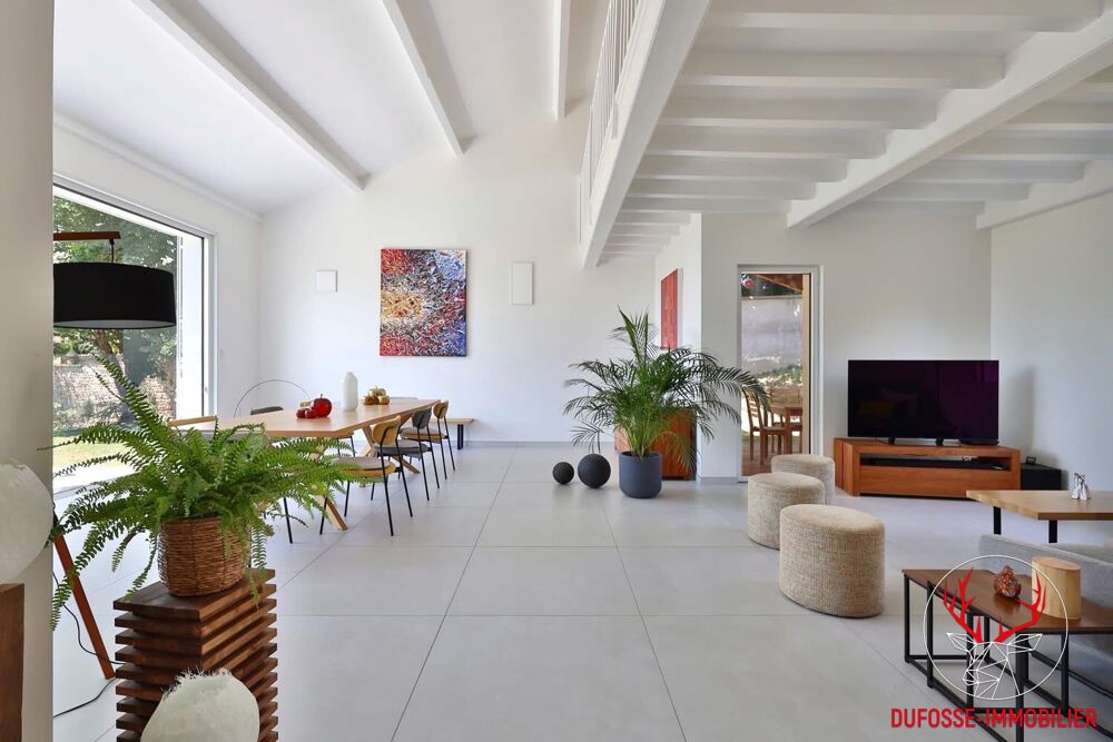 Vente Maison Maison Vourles 6 pièce(s) 166 m2 Vourles