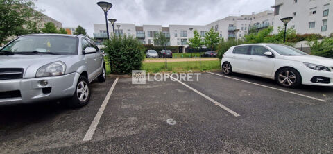  Parking / Garage � louer 