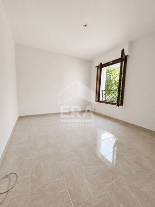  Appartement à louer 3 pièces 80 m²