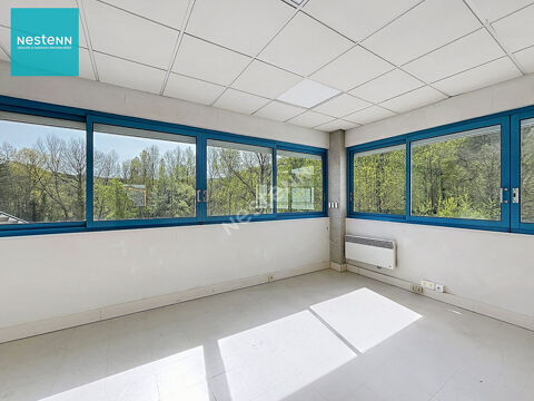   FRANGY _ Bureaux de 80 m², en RDC avec parking, à louer 