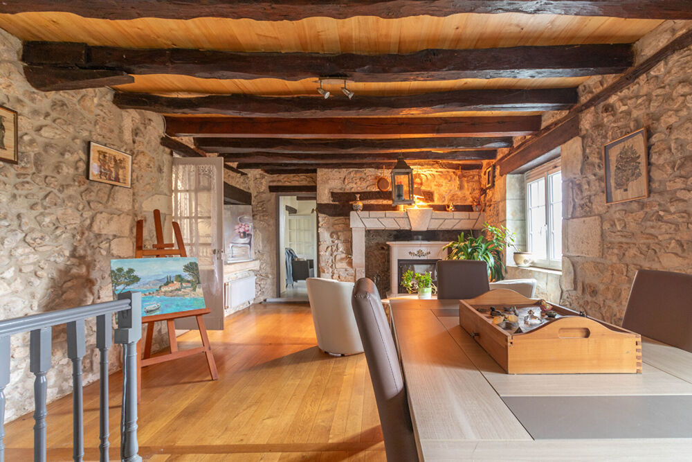 Maison en pierre 6 pièces 206 m2